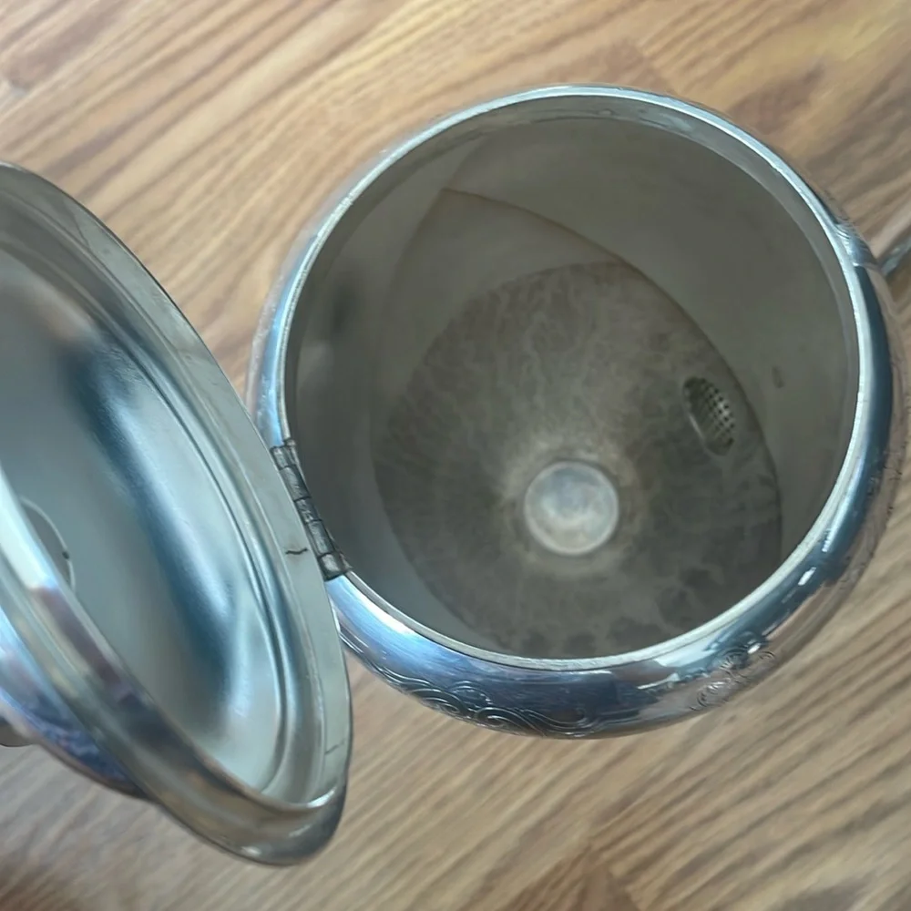 WILCOX INTERNATIONAL CO SILVER PLATE COFFEE POT& CREAM FLORAL PATTERN #…